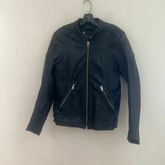 Diesel vintage Black sheepskin Leather Jacket with Quilted Shoulders